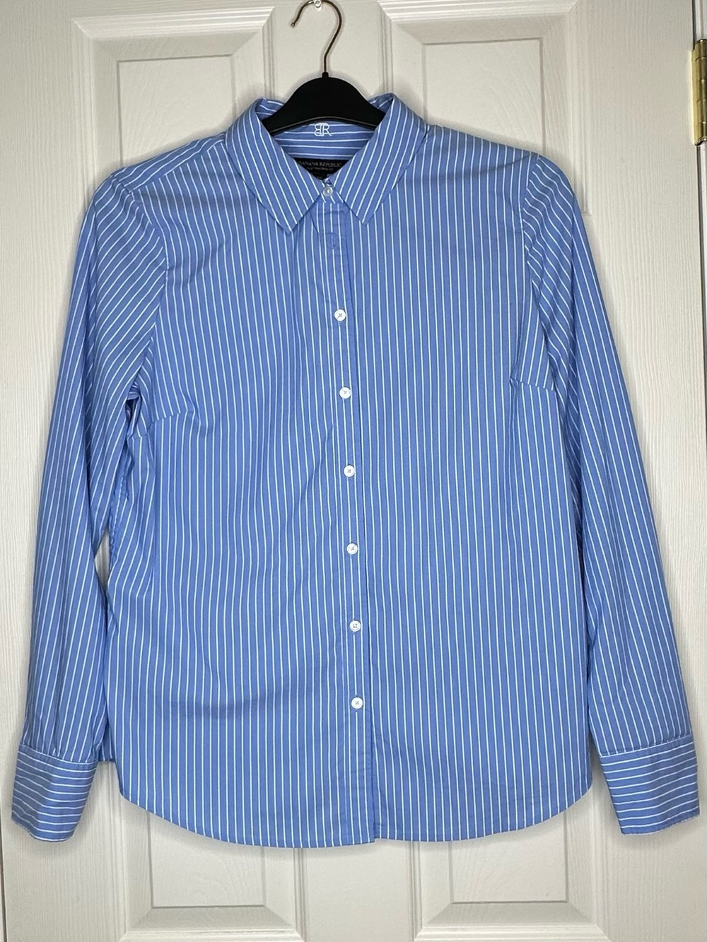 Banana Republic Classic Blue Stripe Button-Up Shirt - Women's Top size 10 - Picture 2 of 8